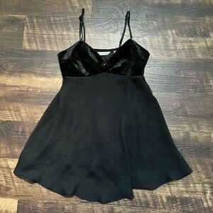 Vintage y2K Victoria’s Secret babydoll crushed velvet chiffon ruffle top shirt M